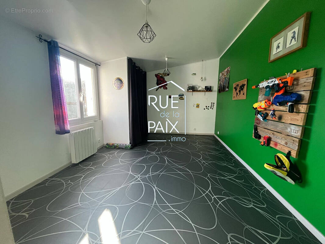 Maison à VOUNEUIL-SUR-VIENNE