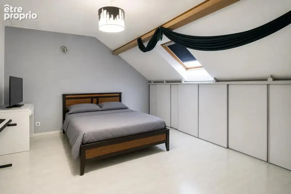 Maison 7 pièces de 197 m2 avec jardin en vente à Courtry - Idéal pour familles - photo 11