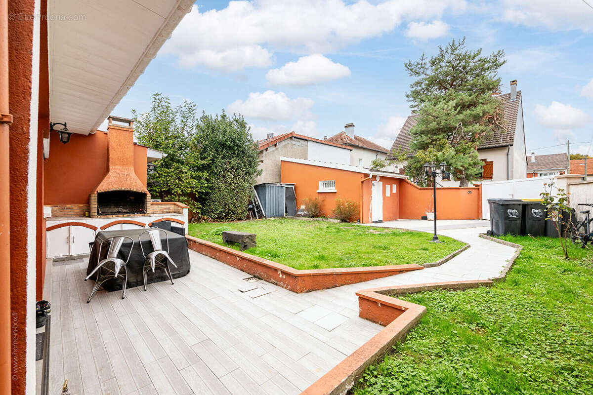 Maison à VILLIERS-SUR-MARNE