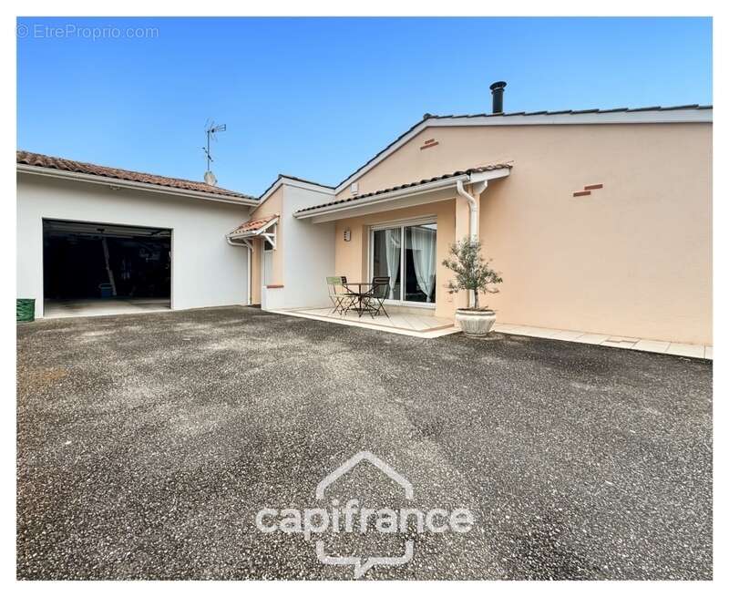 Maison à CASTELCULIER