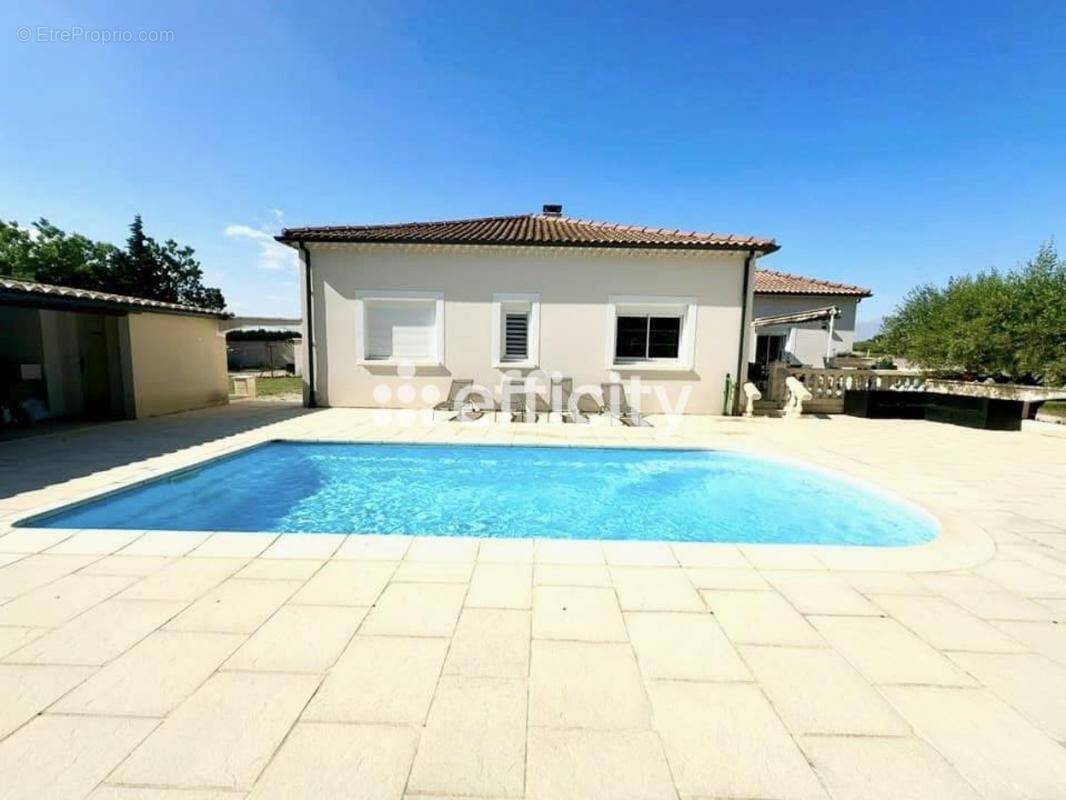 Maison à PIERRELATTE