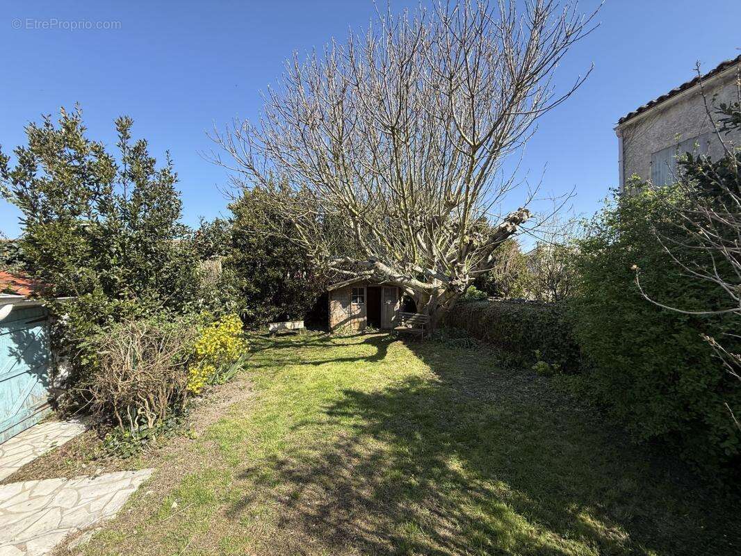 Maison à TALMONT-SUR-GIRONDE