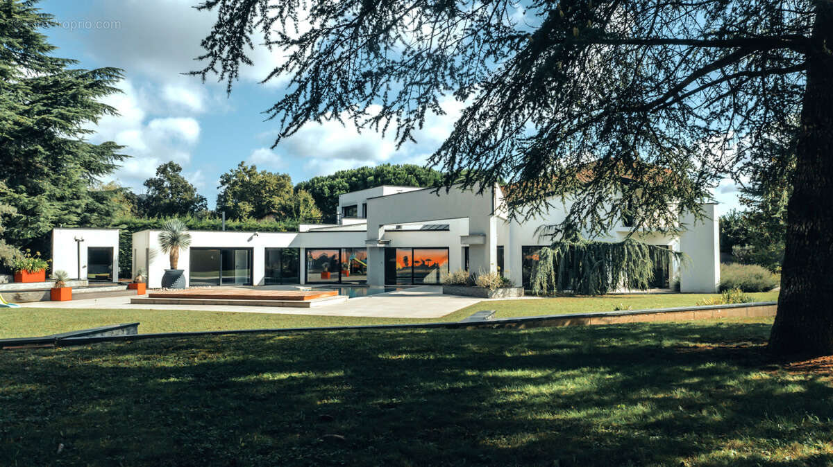 Maison à SAINT-CYR-AU-MONT-D'OR