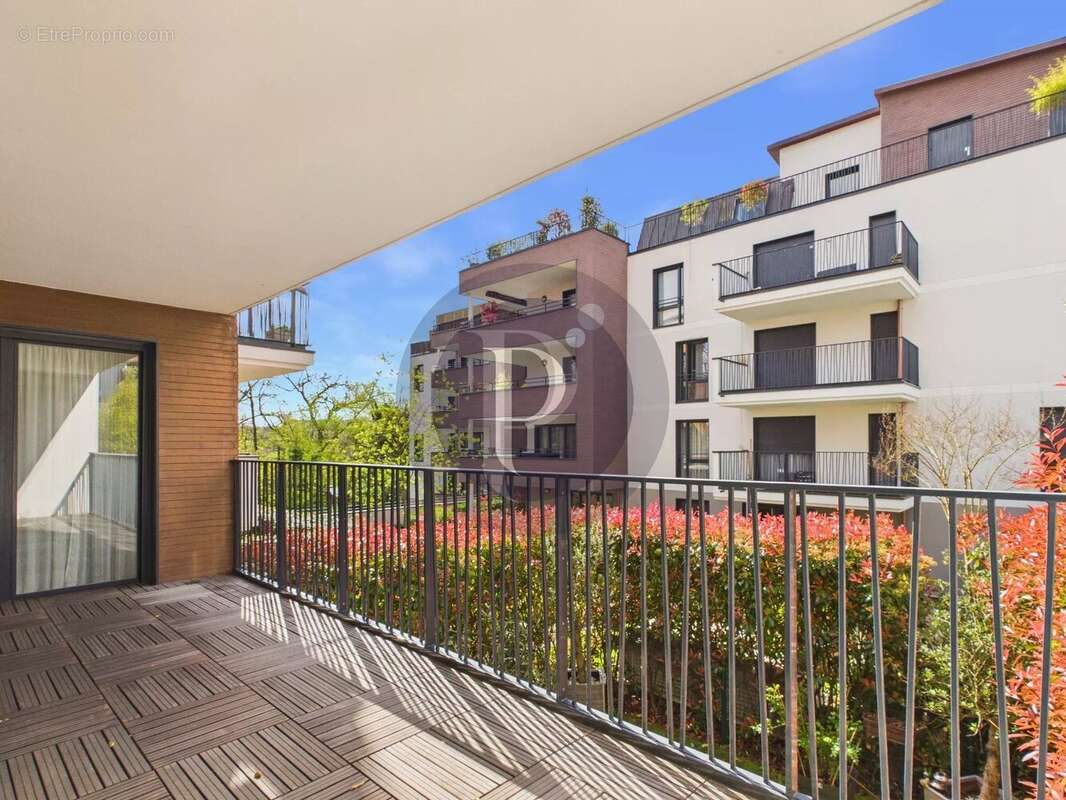 Appartement à LE PLESSIS-ROBINSON