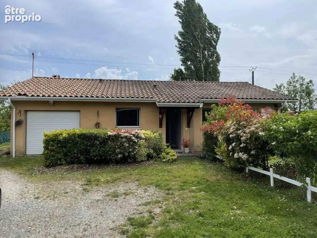Maison 85 m² à Saint-Christoly-De-Blaye  - photo 1