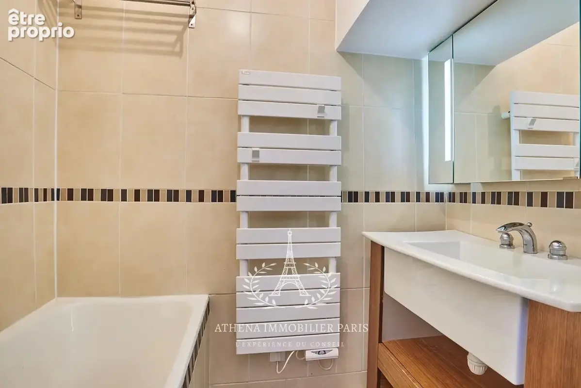 75004  ÎLE SAINT-LOUIS – Duplex en parfait état - photo 11