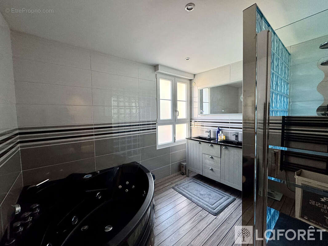 Appartement Epinal 5 pièce(s) 110.94 m2 - photo 7
