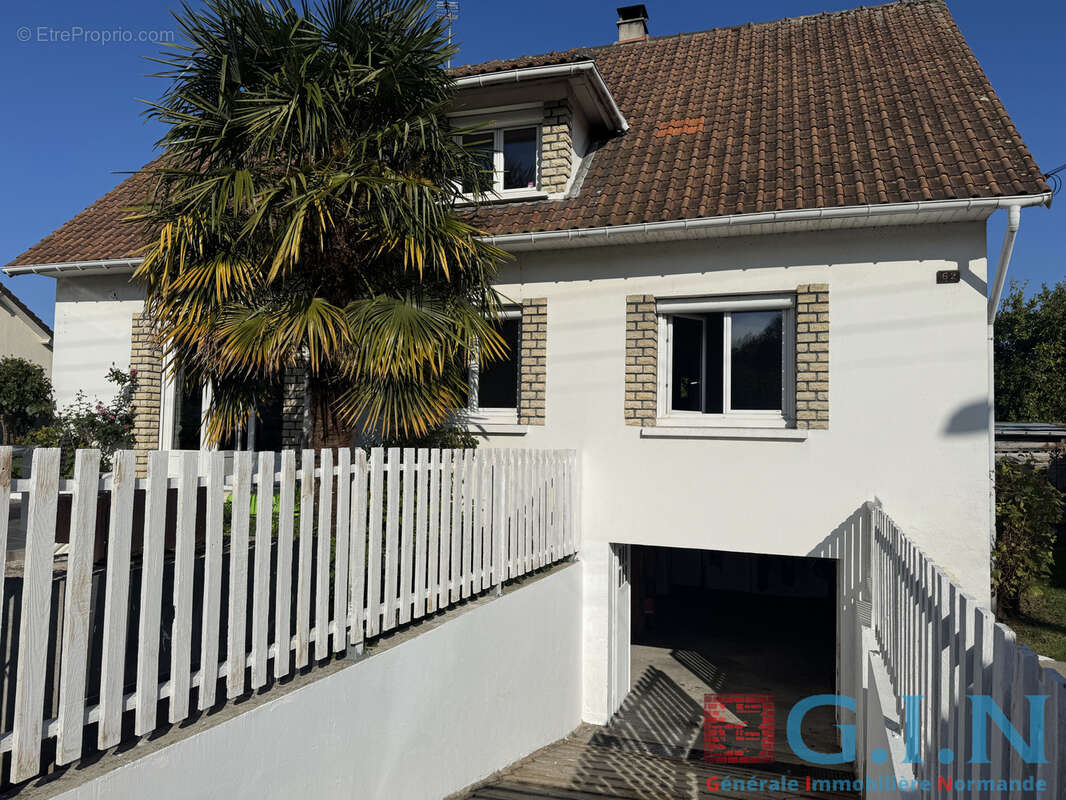 Maison 7 pièces de 134m2 Terrain de 541m2 - photo 2