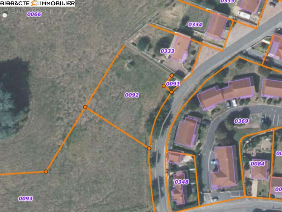 Terrain à ISSY-L&#039;EVEQUE