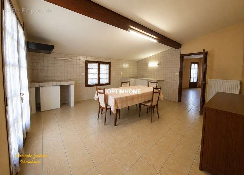 Maison à BROSSAC