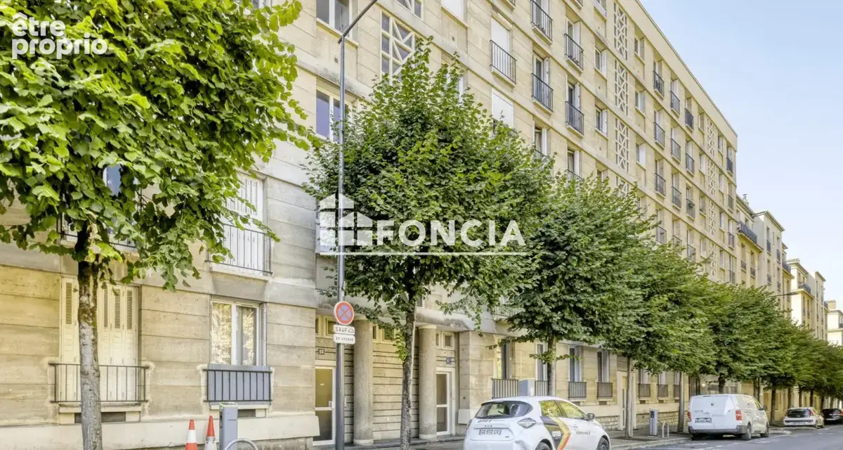 MONTROUGE – Deux pièces en étage avec ascenseur, au calme sur cour - photo 11