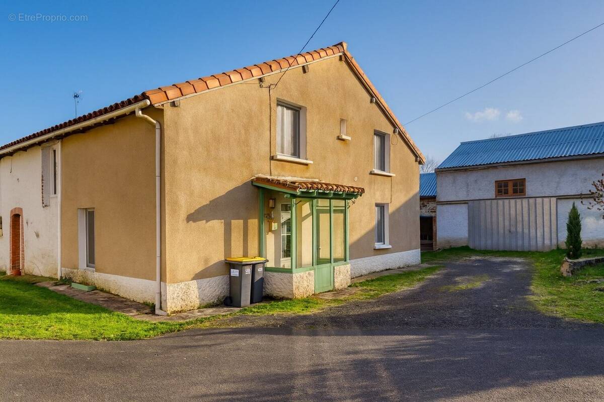 Maison à ASNIERES-SUR-BLOUR
