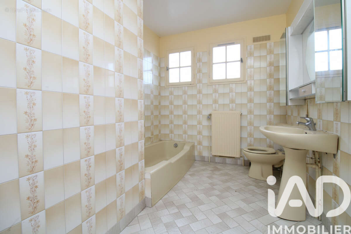 Maison 86 m² à Lancome  - photo 7
