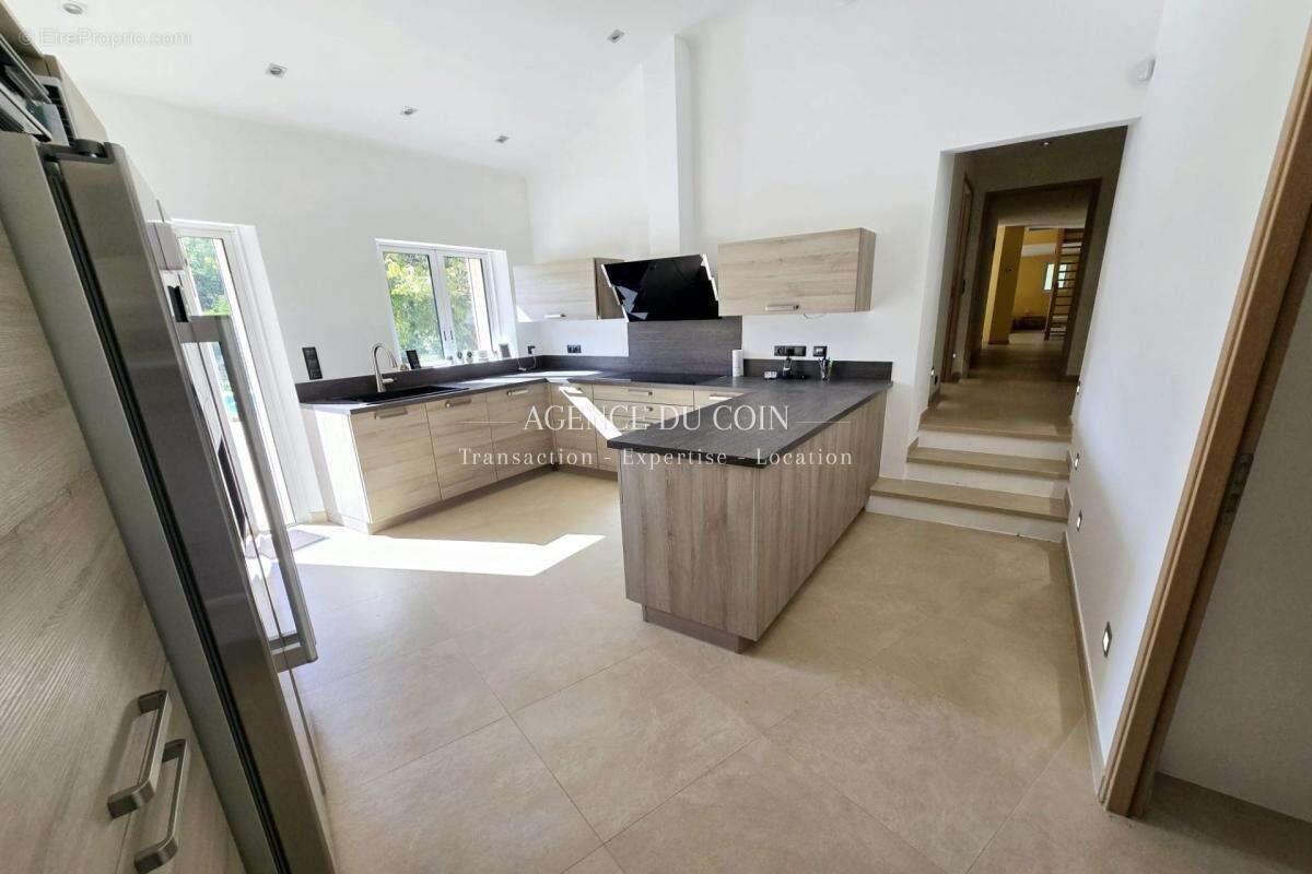 Maison à DRAGUIGNAN