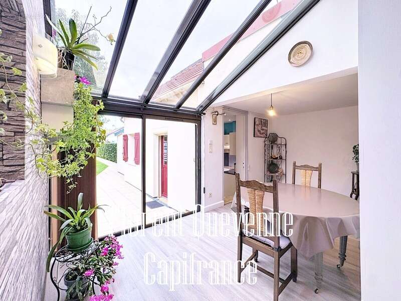 Maison à MEZIDON-CANON