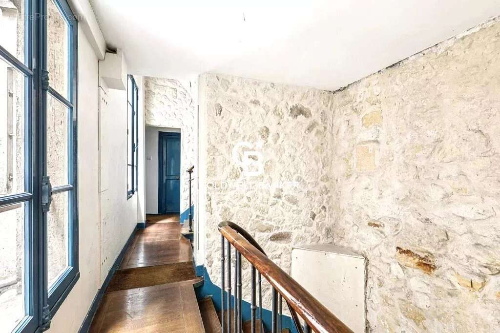 Appartement à PARIS-4E