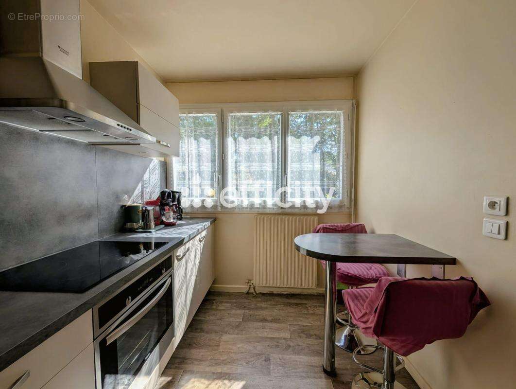 Appartement à ENGHIEN-LES-BAINS