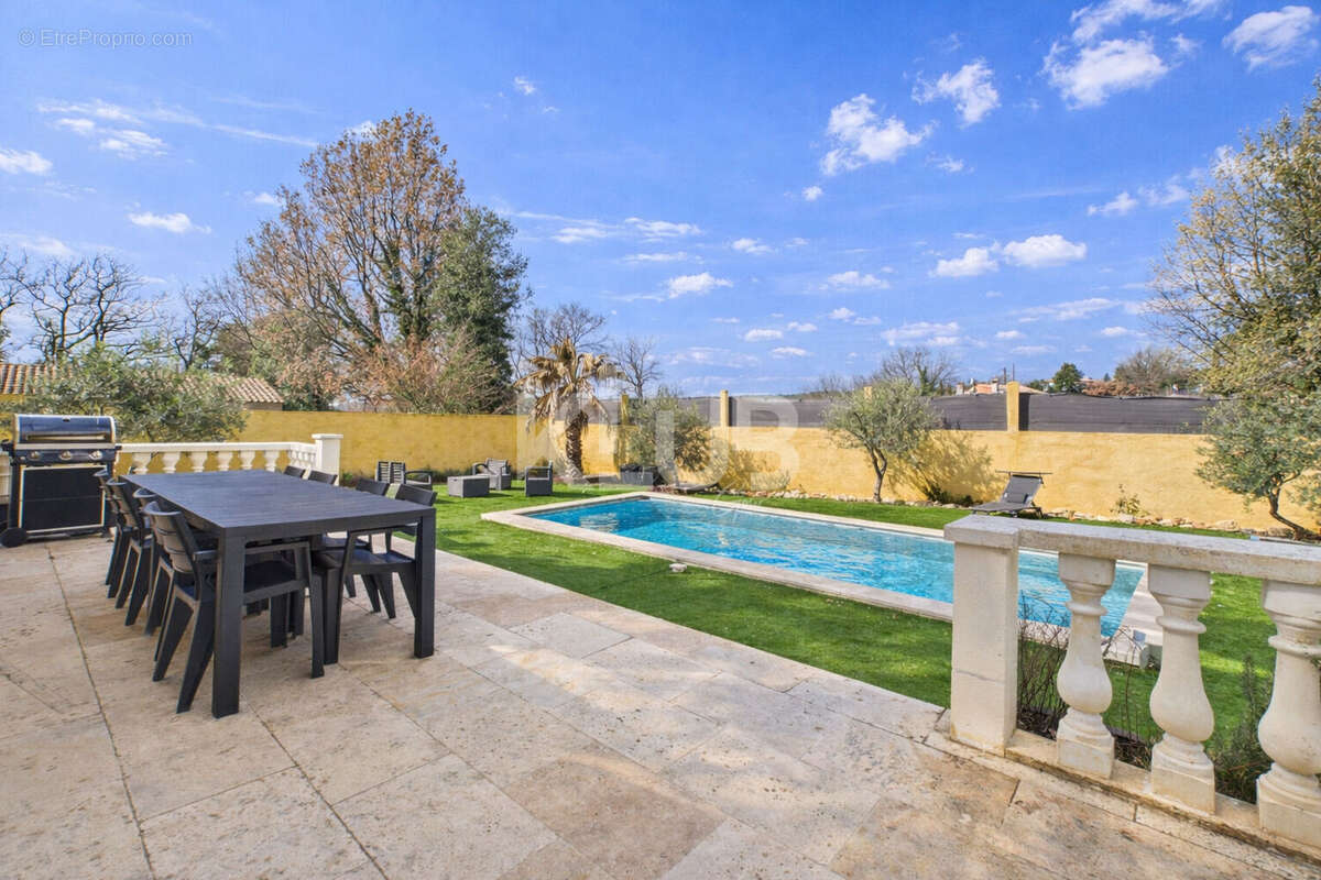 Maison à GINASSERVIS