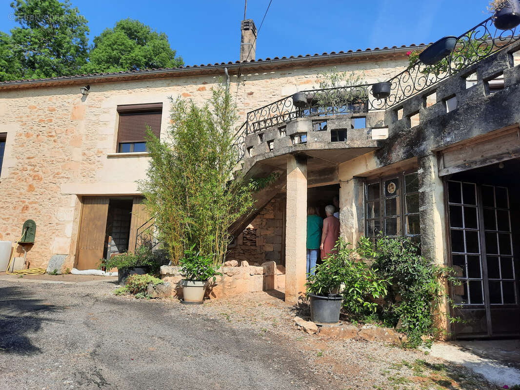 Maison à CUZORN
