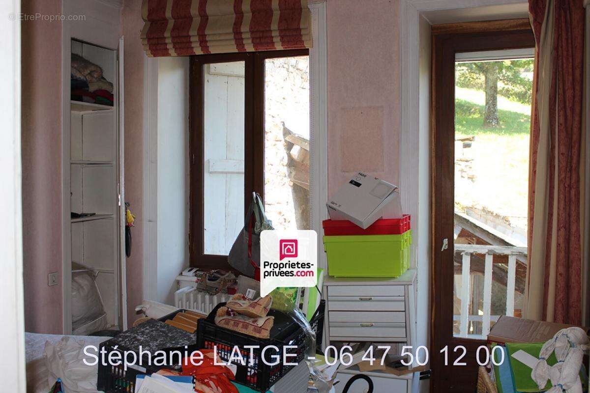 Appartement à BORT-LES-ORGUES