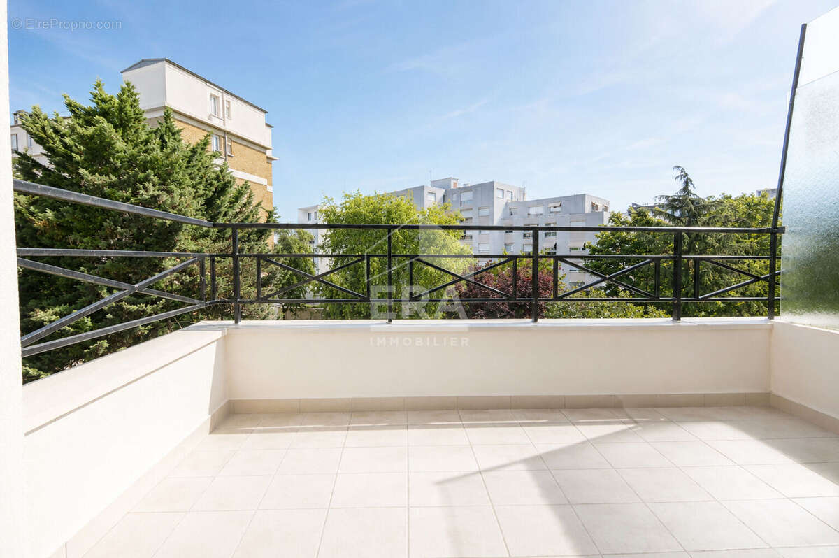 Appartement à ISSY-LES-MOULINEAUX