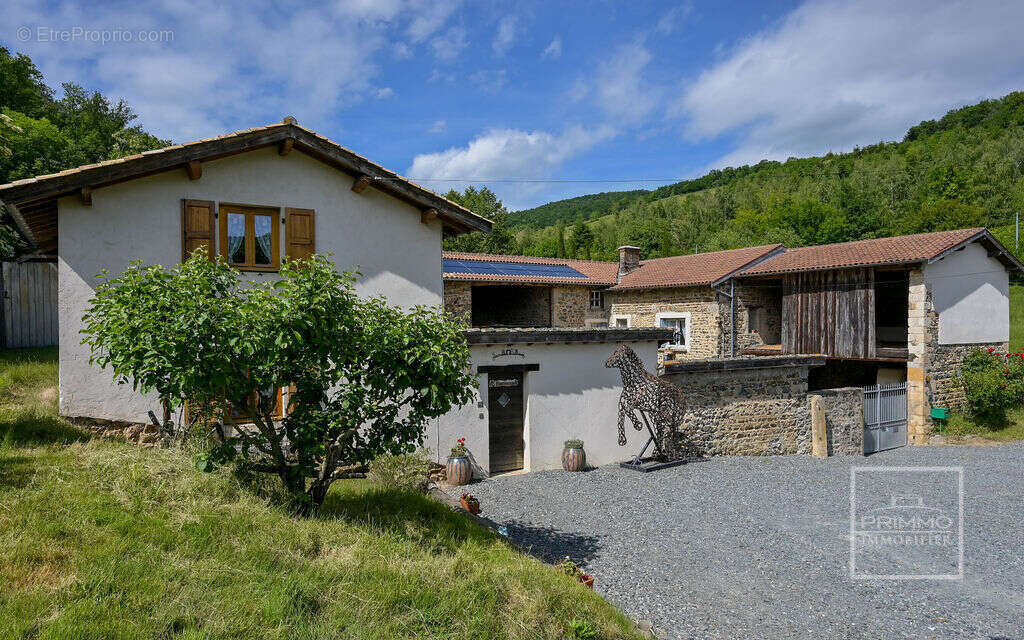 Maison à QUINCIE-EN-BEAUJOLAIS
