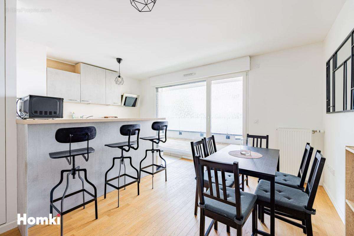 Appartement T3 de 61 m² (grand balcon + parking) à Colombes 92700, Avenue Henri Barbusse - photo 3