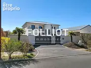 Maison à CAROLLES