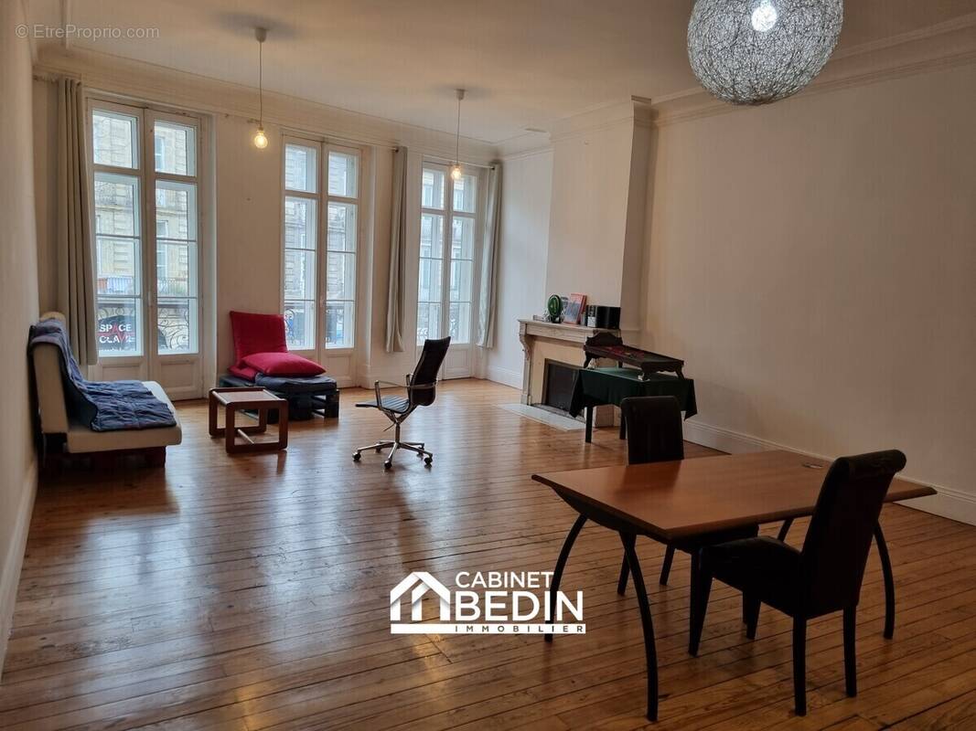 Appartement à BORDEAUX
