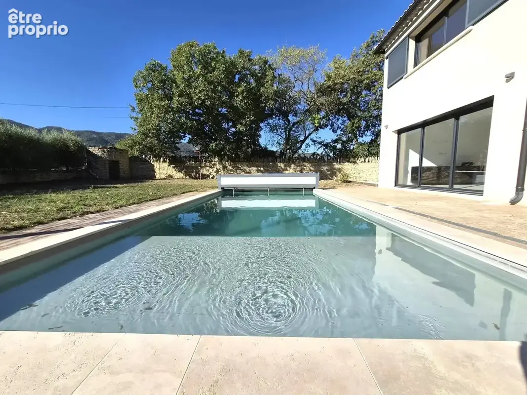Photo Maison à Oppede au prix de 698 000€