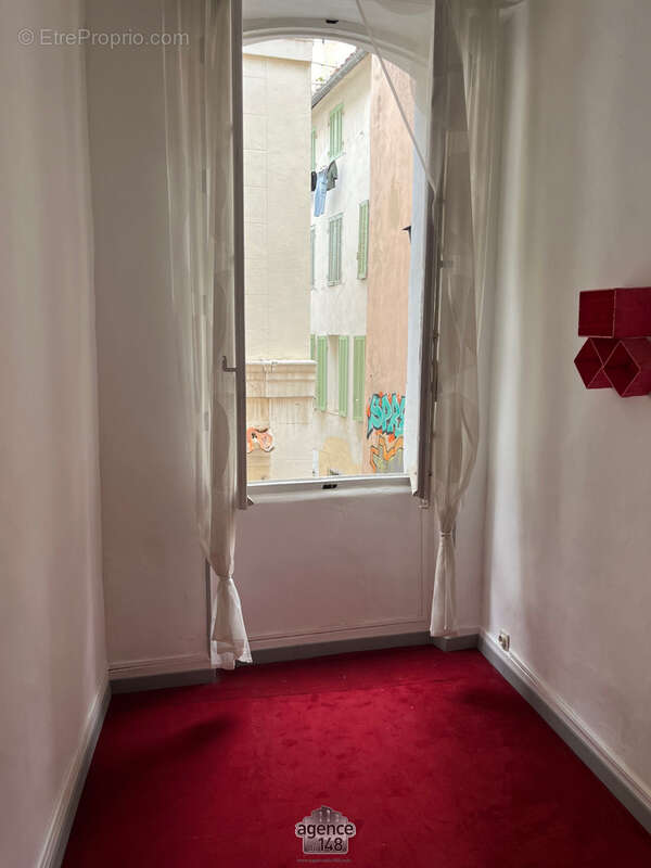 Appartement à MARSEILLE-2E