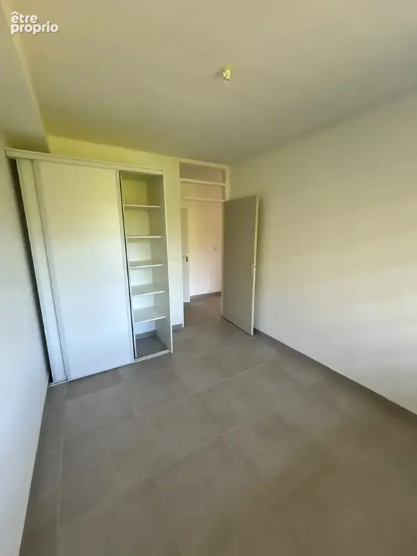 Appt t3 residence avec piscine  cayenne - photo 5
