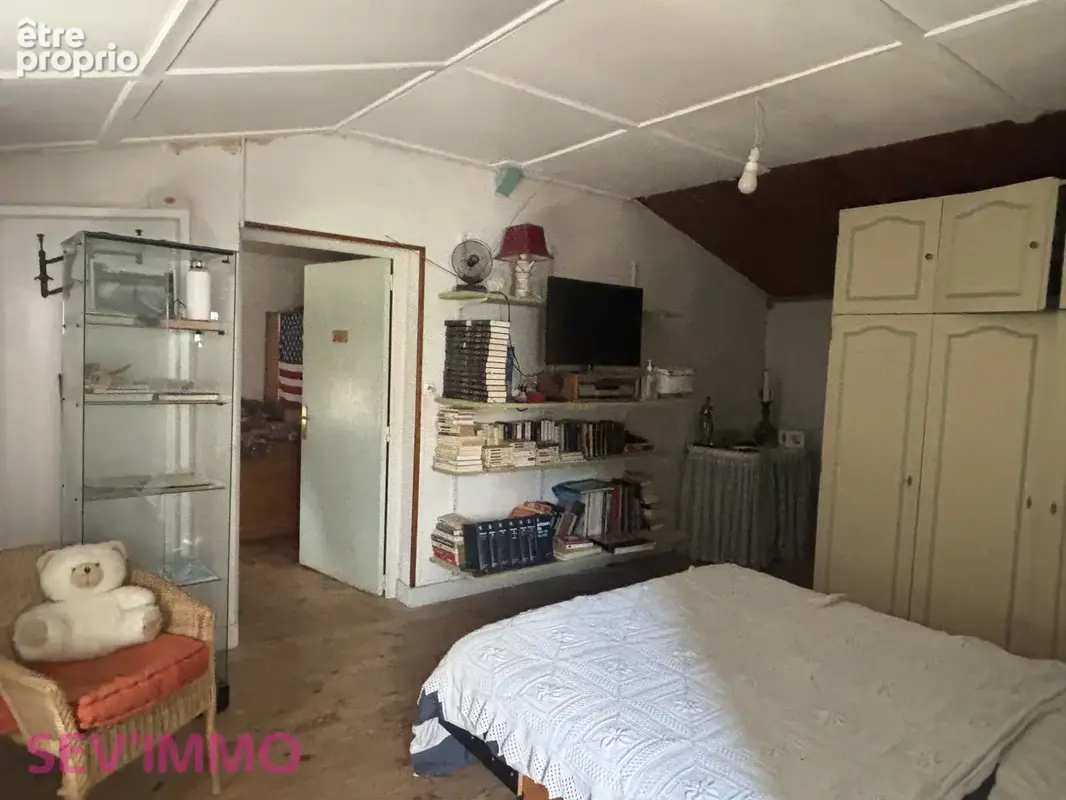 Sardon maison de village avec petit terrain - photo 11