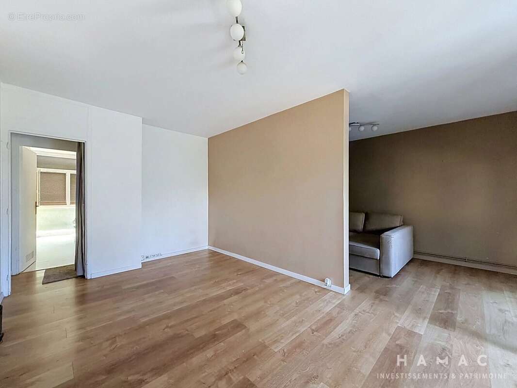Appartement à OULLINS