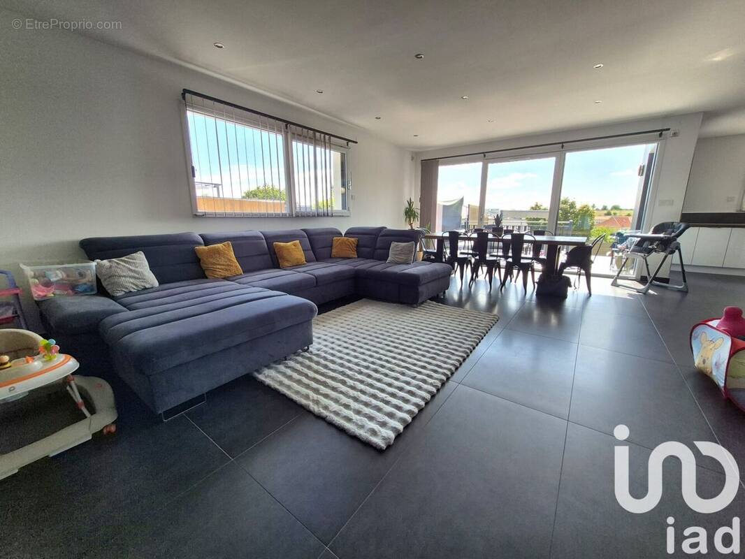 Photo 1 - Maison à CHAMPIGNY