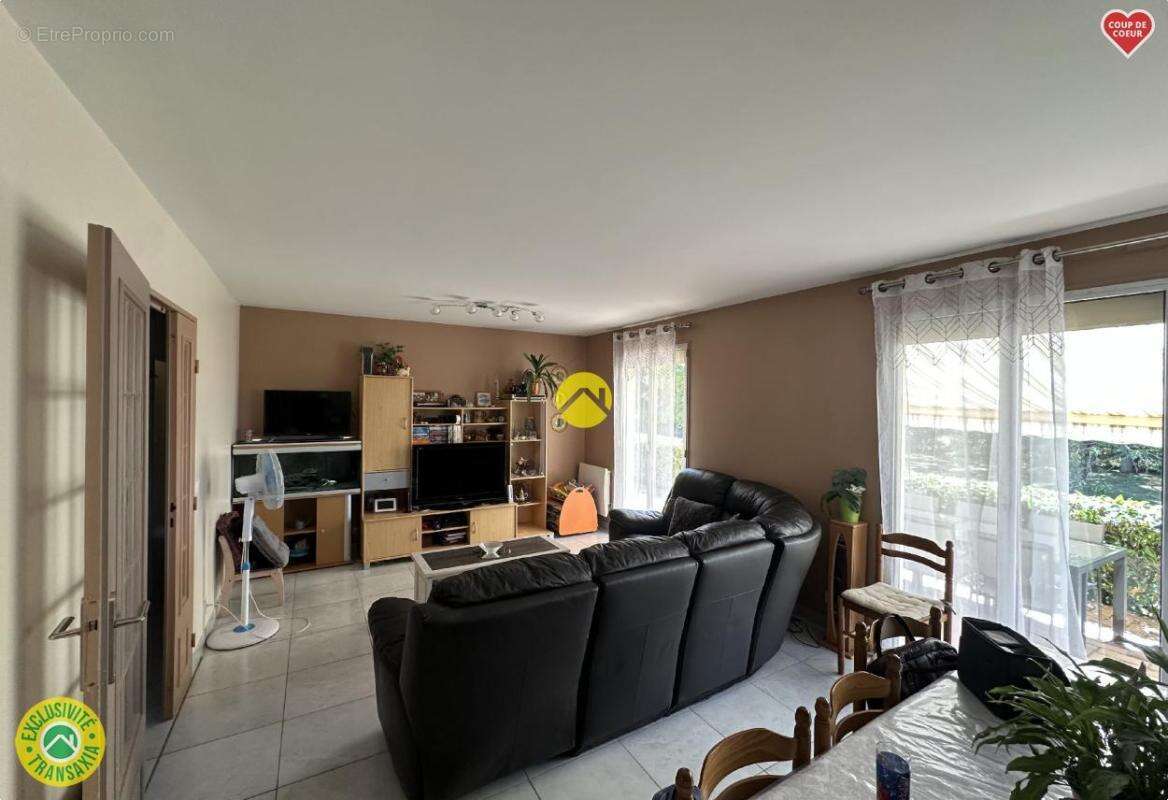 Maison à LA GUERCHE-SUR-L'AUBOIS