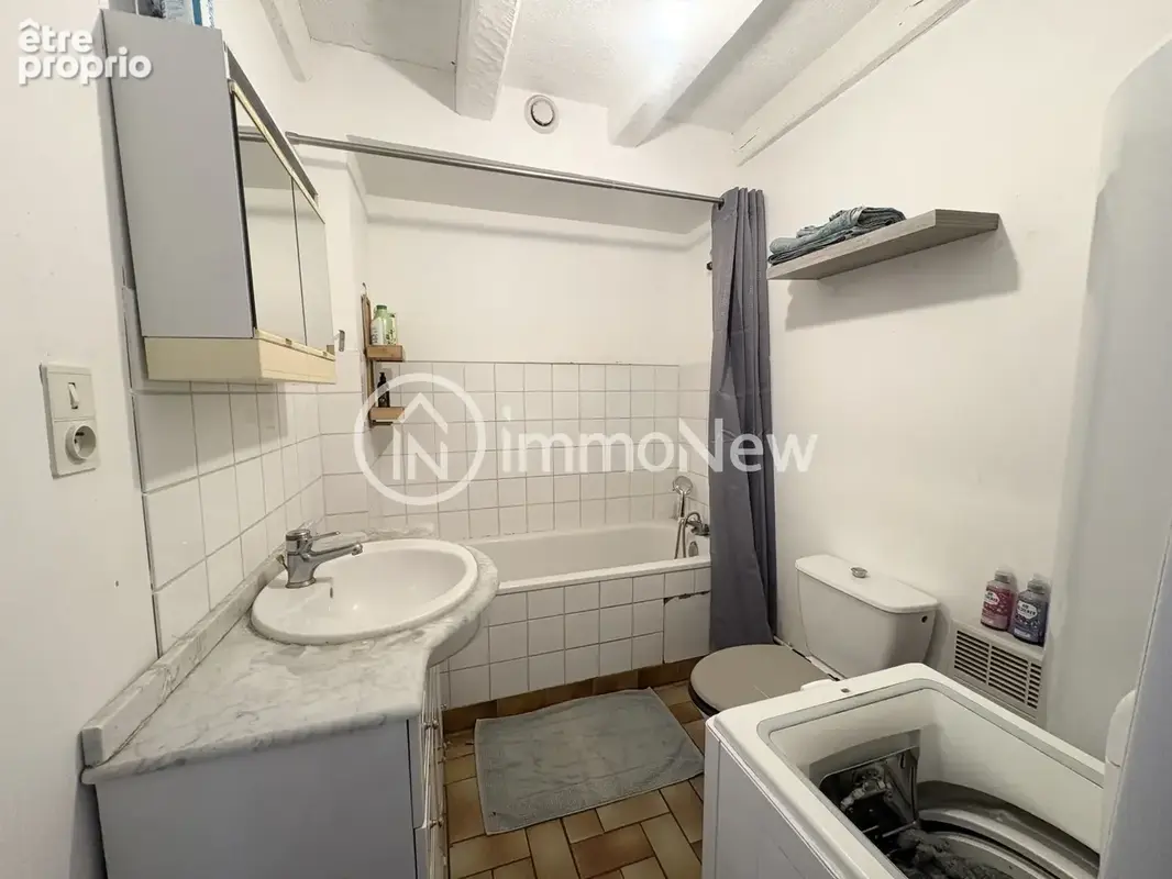 Maison avec garage /VILLEDIEU-LES-POÊLES/Centre ville - photo 4