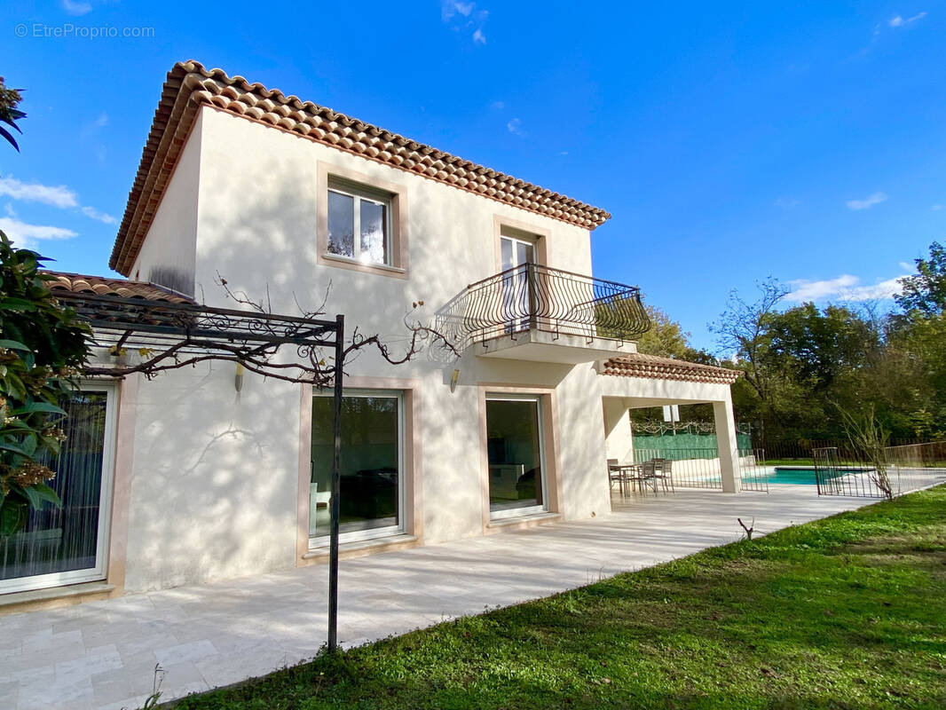 Maison à CALLIAN