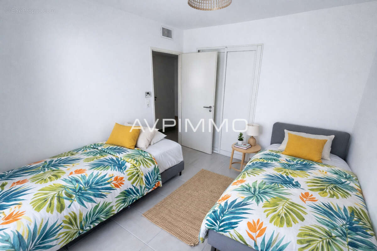 Appartement à SAINT-CYR-SUR-MER