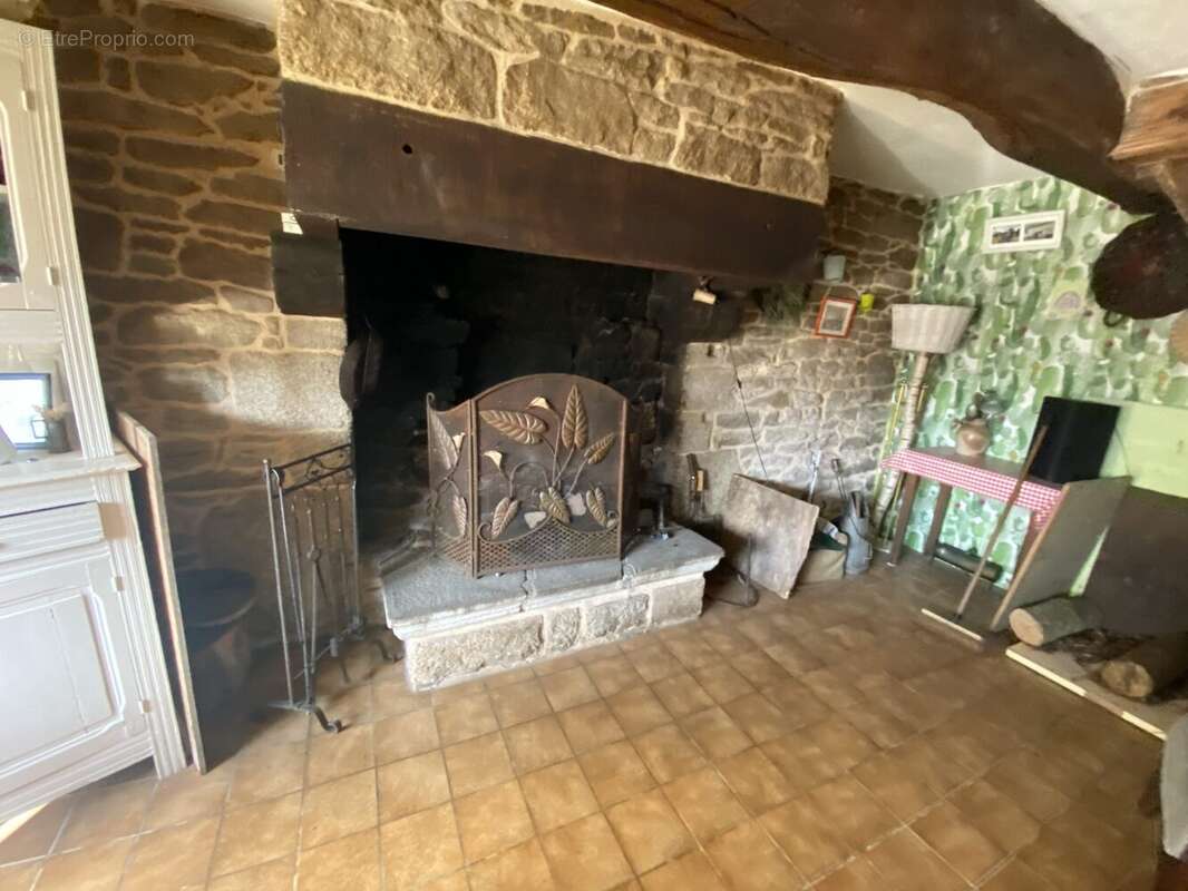 Maison à LANGUIDIC