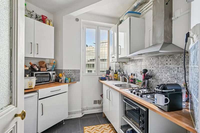 Appartement à NEUILLY-SUR-SEINE