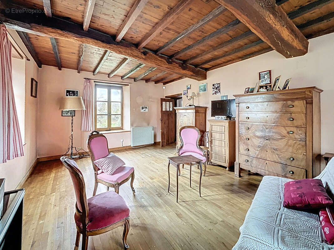 Maison à FAVERGES-DE-LA-TOUR