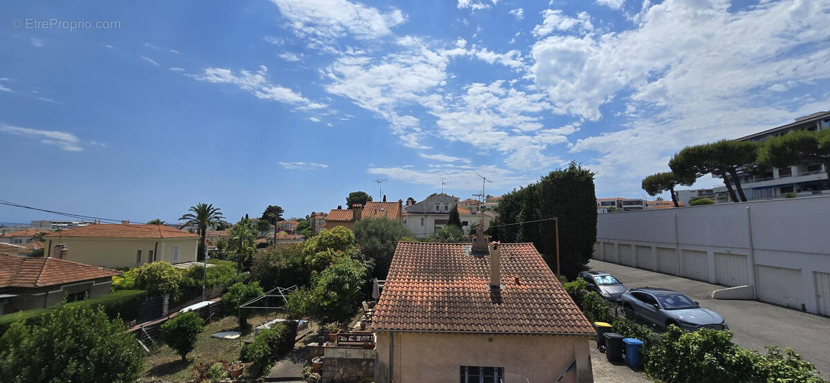 Appartement à LE CANNET