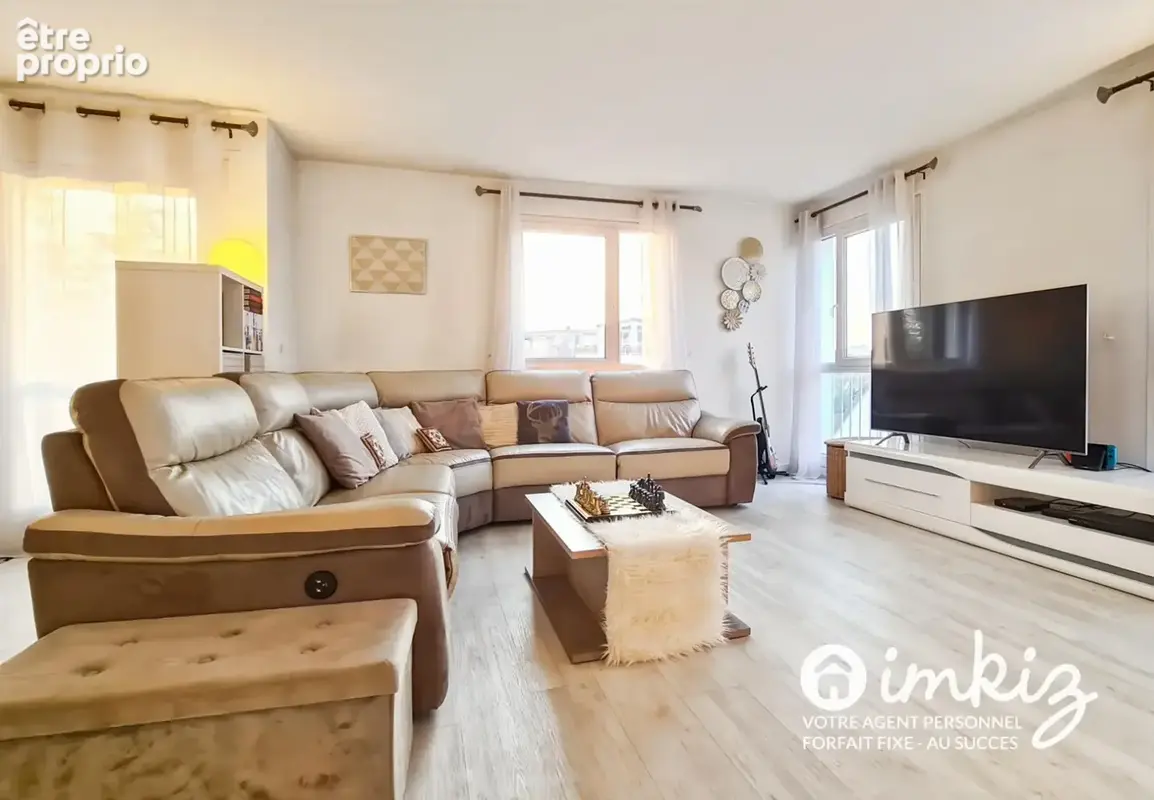Dernier étage avec ascenseur - 126m² - photo 2