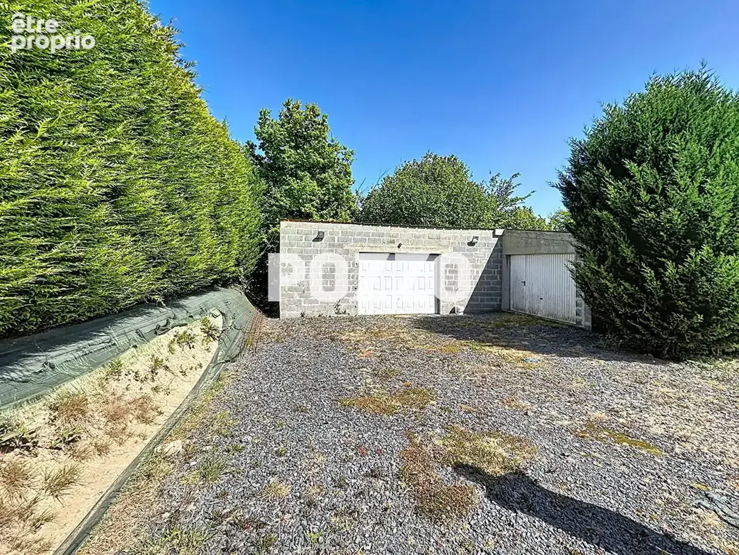 A 10 minutes de Saint lo, Maison  de type F 7 avec 195 m² habitables environ , vie de plain pied possible, garage , terrain 2398 - photo 12