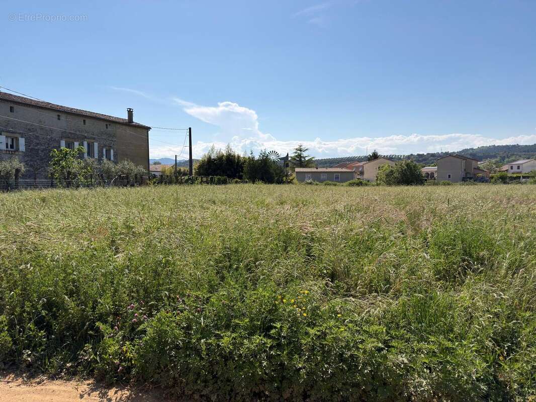Photo 2 - Terrain à SAINT-JULIEN-LES-ROSIERS