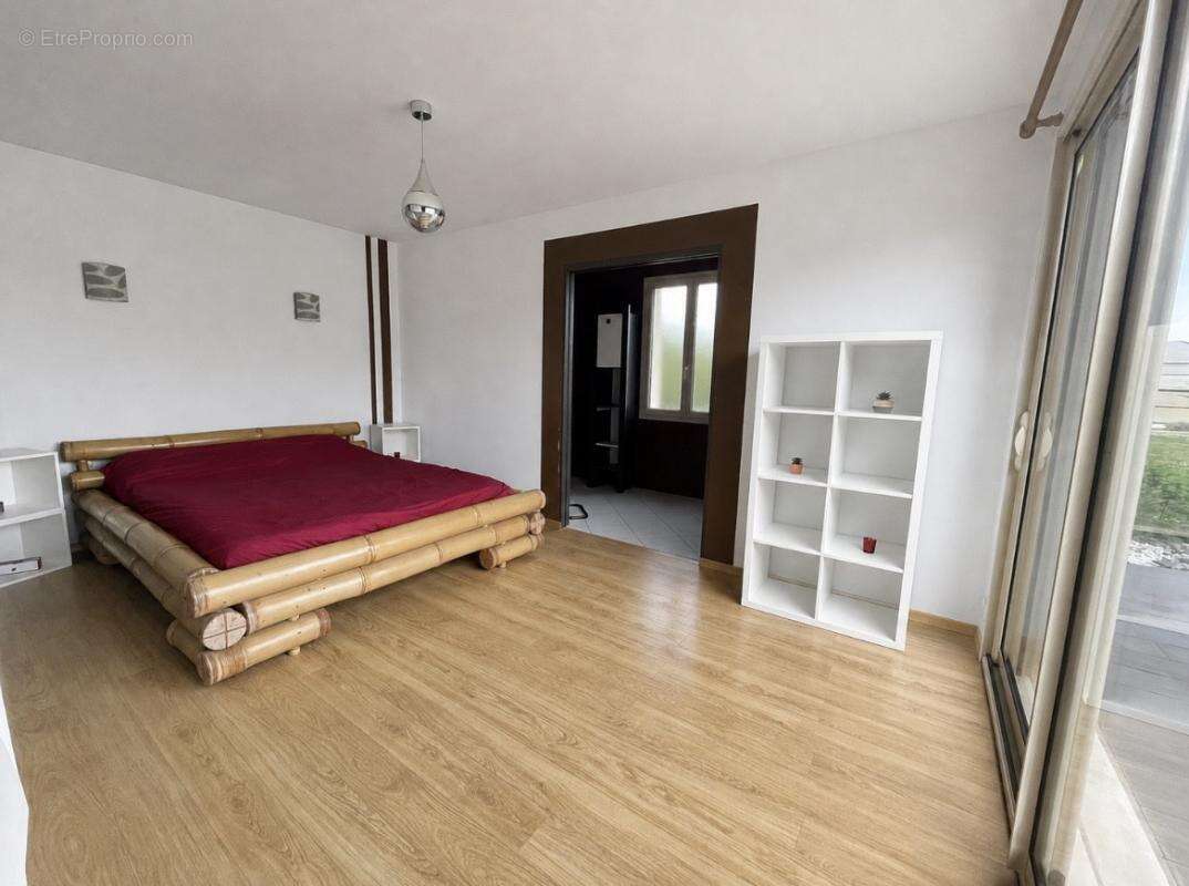 Propriété d'exception de plain-pied avec piscine - Availles- - photo 14