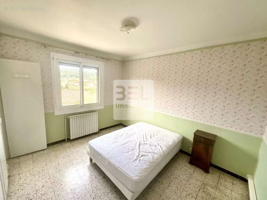 Maison à BAGNOLS-SUR-CEZE