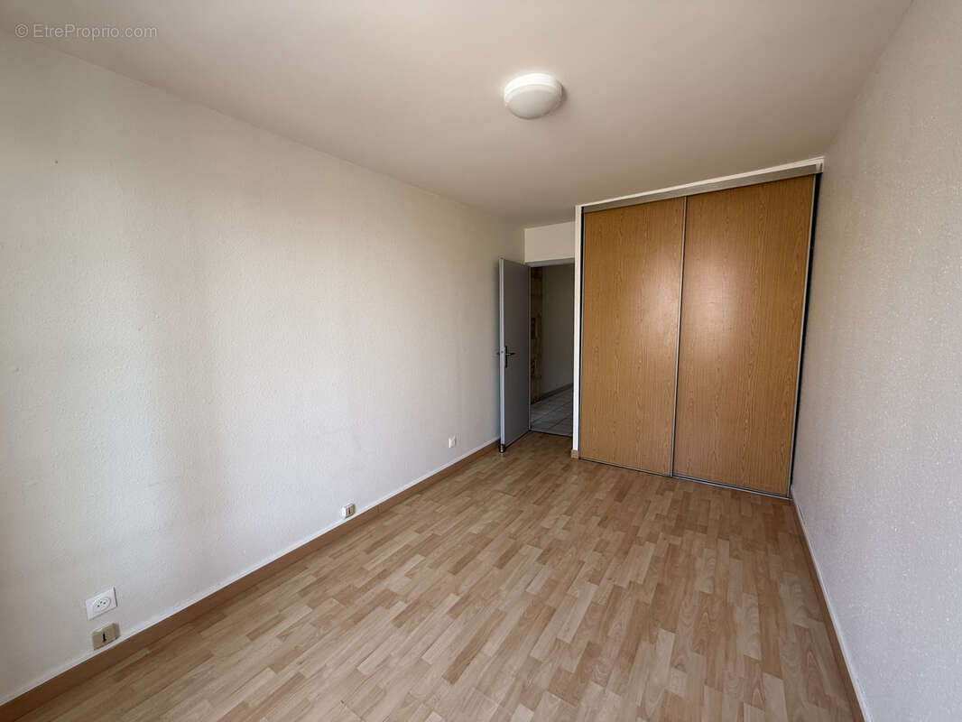 Appartement lumineux 2 chambres - Centre ville rive gauche - photo 3