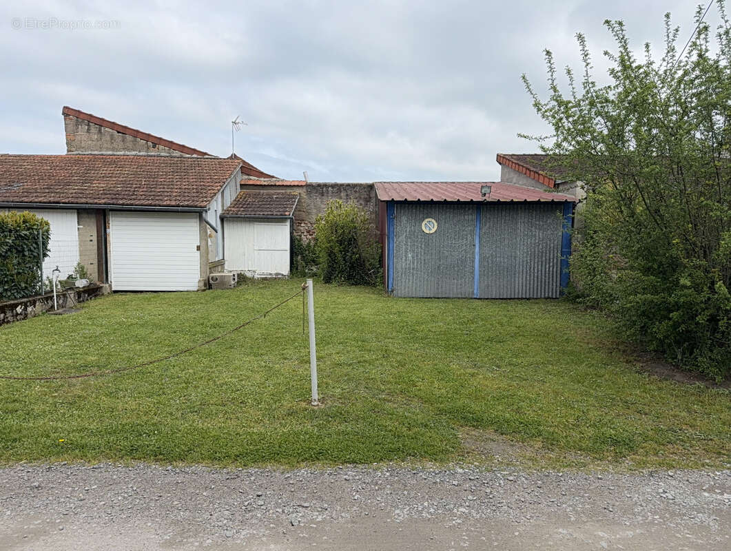 Maison à AVERMES